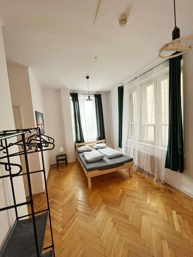 Nice View Rooms In Old Town Krakow Bagian luar foto