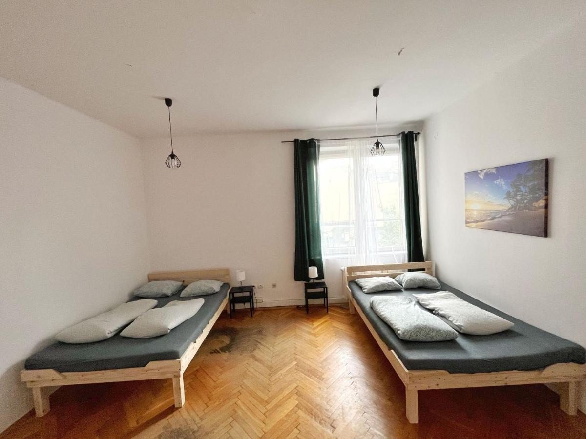 Nice View Rooms In Old Town Krakow Bagian luar foto
