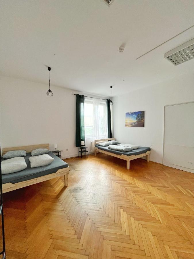 Nice View Rooms In Old Town Krakow Bagian luar foto